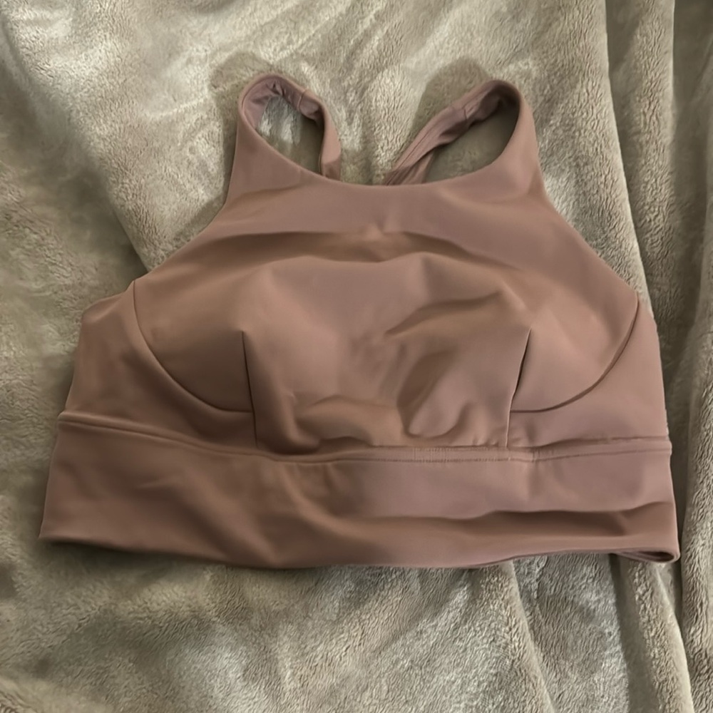 LuLuLemon sports bra new without tags